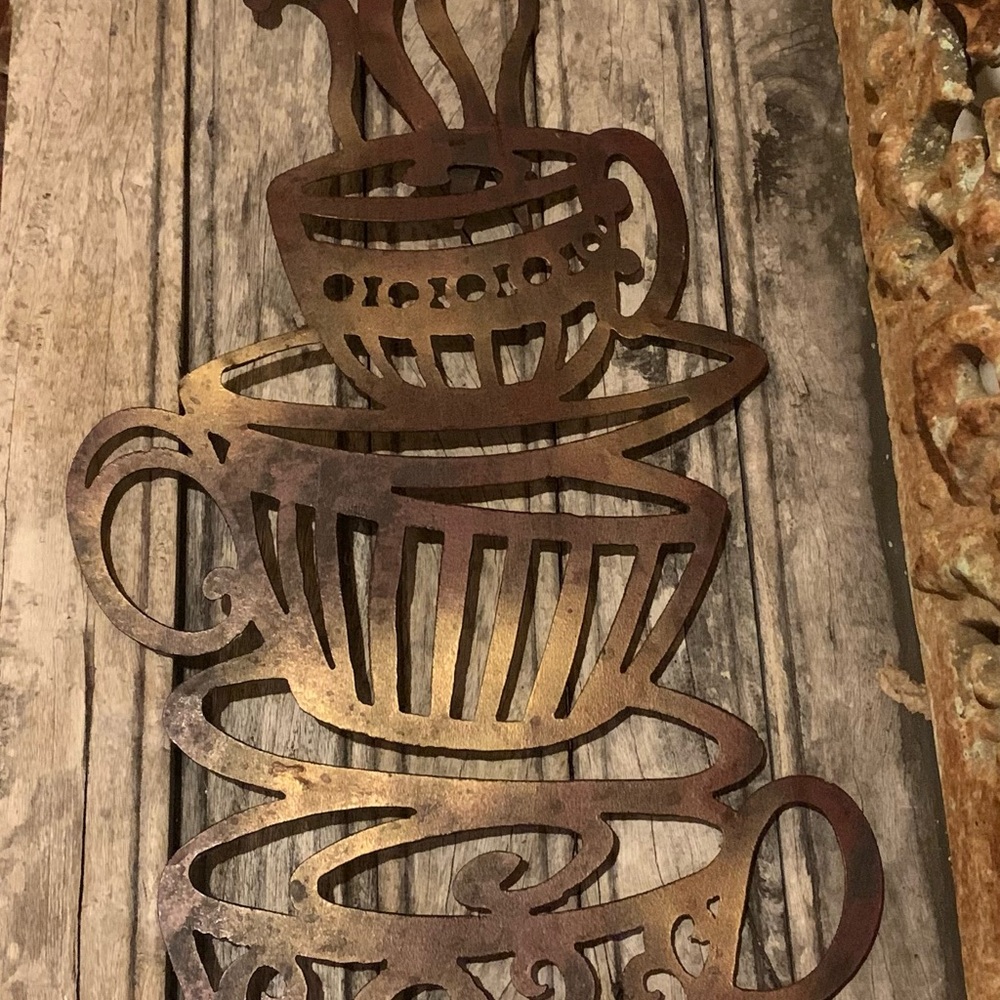 Rustic large metal stacked coffee / tea cup silhouette - Picture 6 of 12